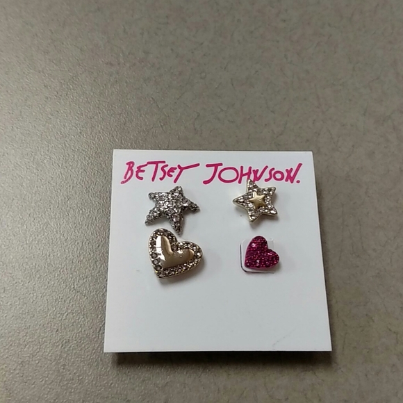 Betsey Johnson Earrings - Picture 2 of 3